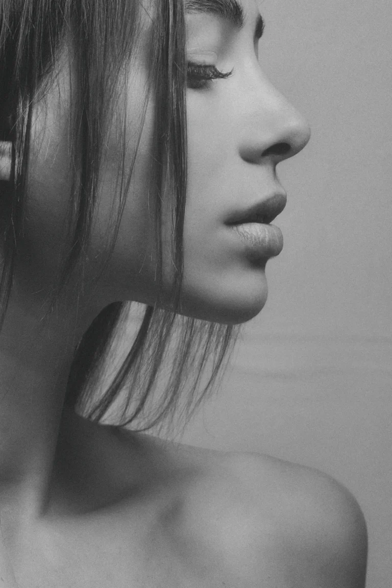 Defined cheekbones and lower cheek in profile