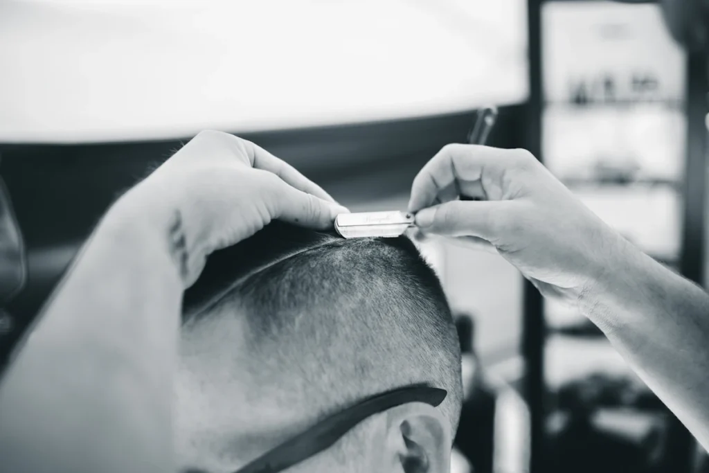 Scalp examination before follicular unit extraction