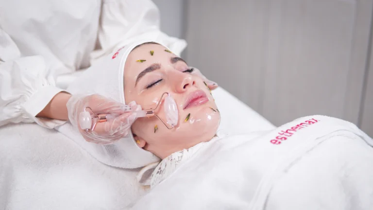 Facial treatment in clinic