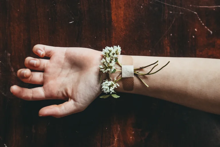 Healing wrist with a dressing